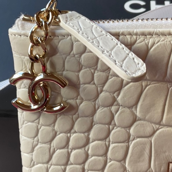 ⭐️CHANEL O - CASE - POUCH ⭐️ - Picture 14 of 16
